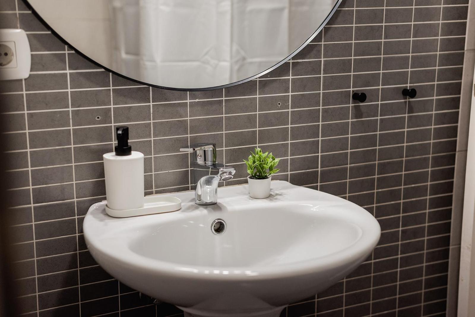Apartamentos Fv Flats Valencia - Mestalla 9 Dış mekan fotoğraf